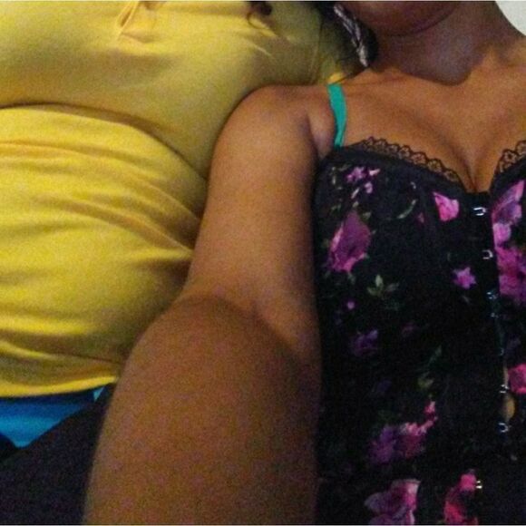 Corset   - Picture 2 of 3